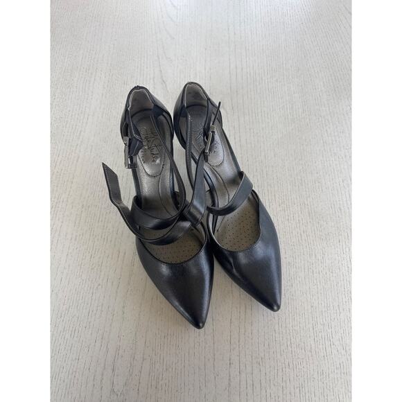 LifeStride Black Everyday Heels Strappy Quiet Luxury Old Money (A) - Picture 1 of 5